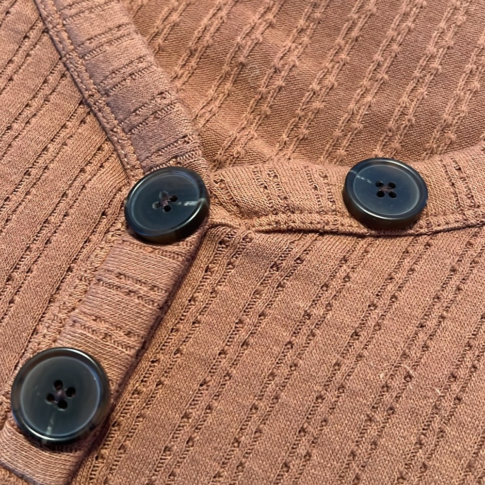 American Eagle Asymmetrical Button Henley T-Shirt - Picture 7 of 9